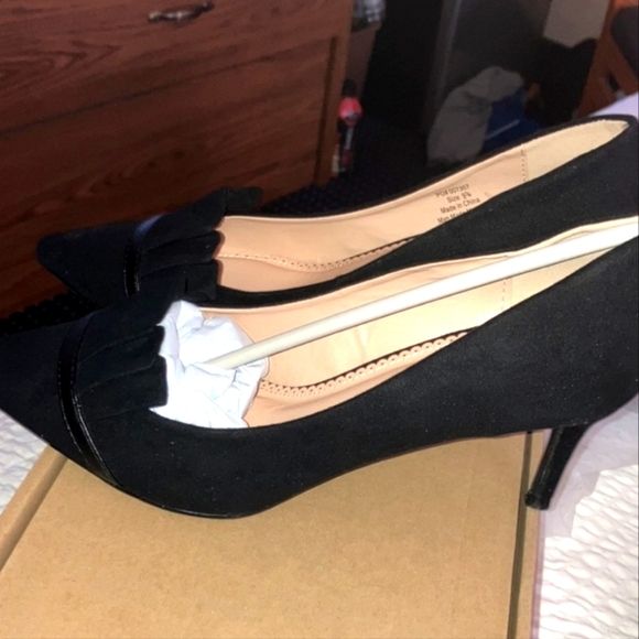 Journee Collection Shoes Womens size 6.5 black - Picture 1 of 5